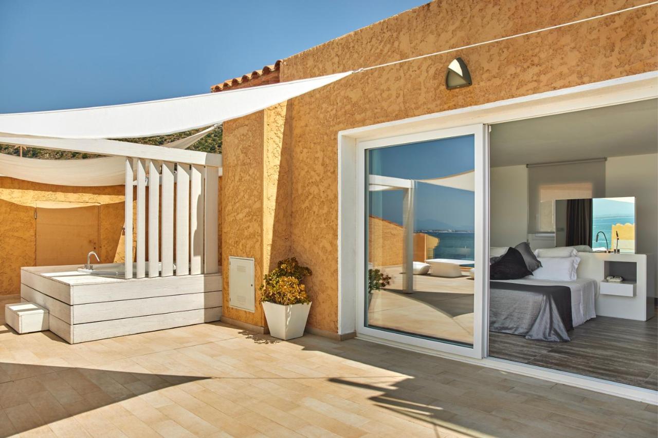Hotel Vistabella Roses Exterior foto